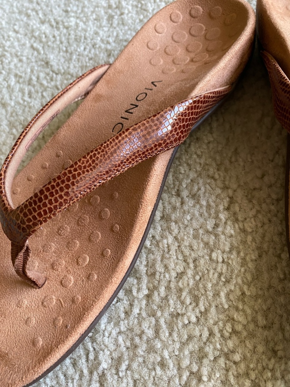 Vionic  Brown Textured Strap Thong Sandals - Picture 3 of 5
